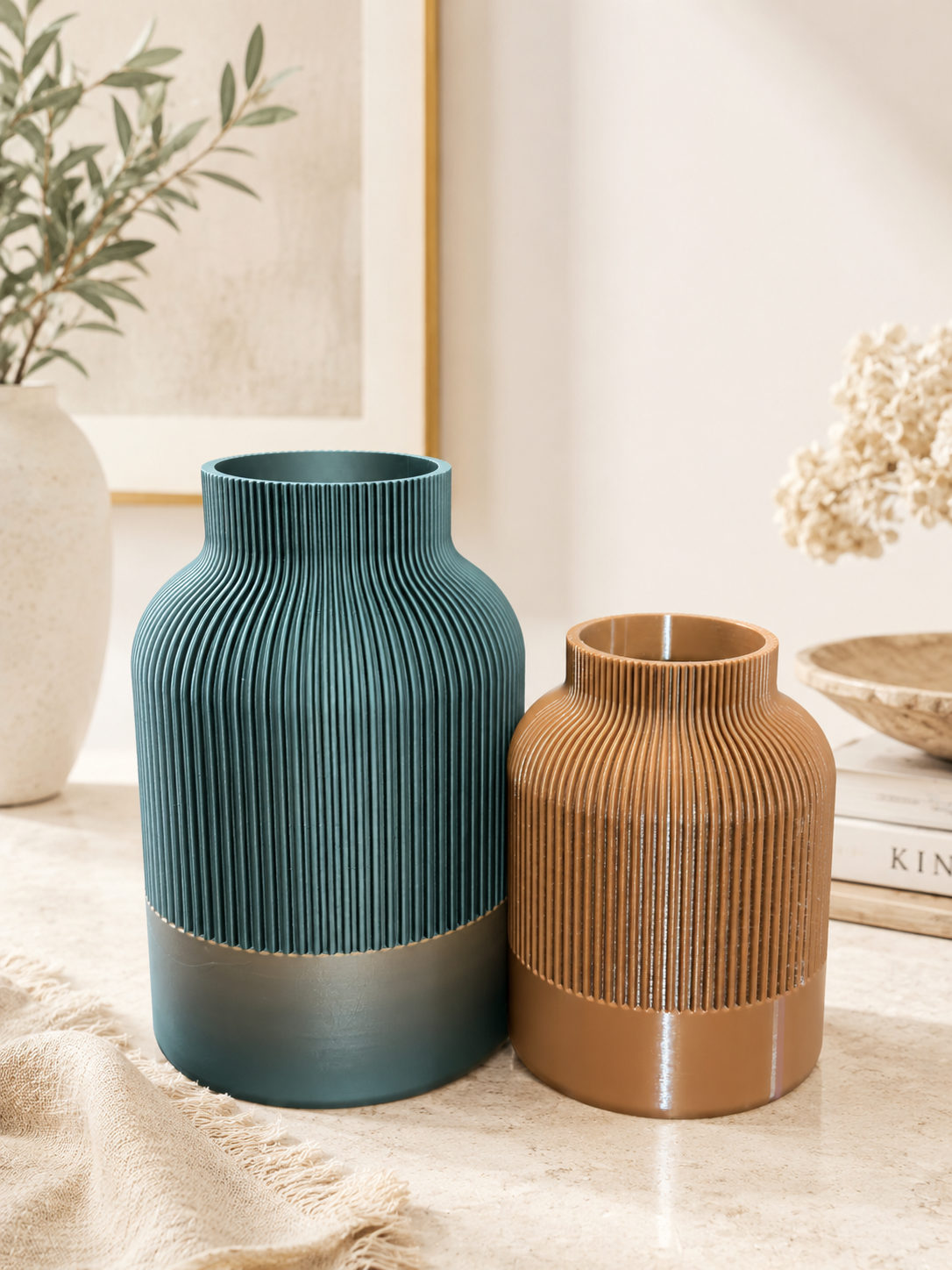 Modern Ribbed 3D Printed Decorative Vase Set