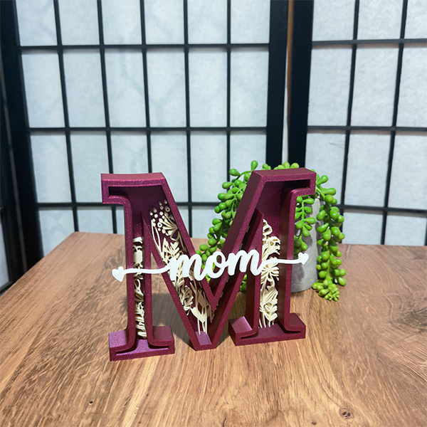 Personalized “Mom” Letter M – Decorative Keepsake Sign