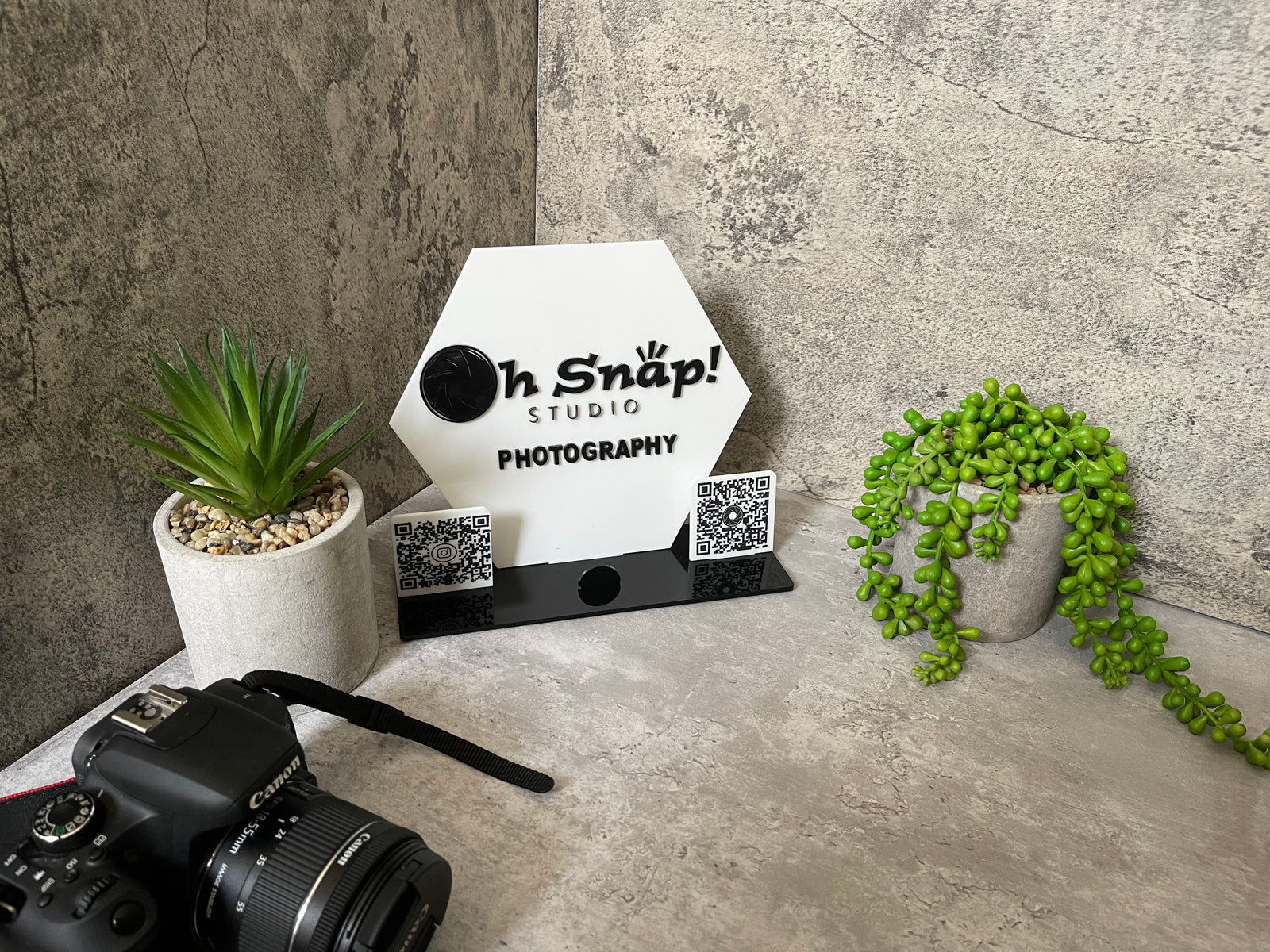 Double Social Media sign, Photographers, Salons.